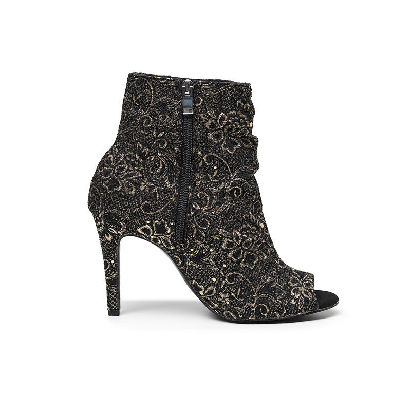 Tacones negros huecos Baddie: elegantes, sexys y resistentes