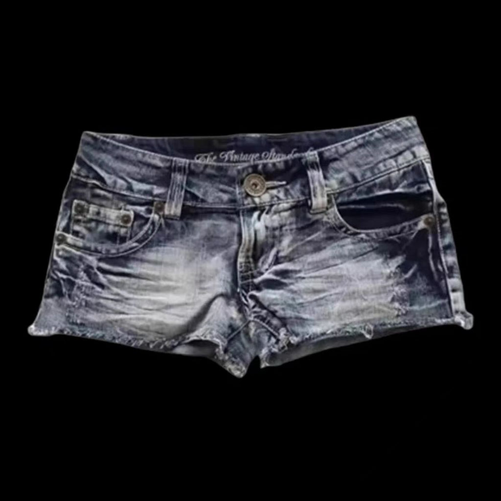 Color Contrast Jean Shorts – Low-Rise It-Girl Energy